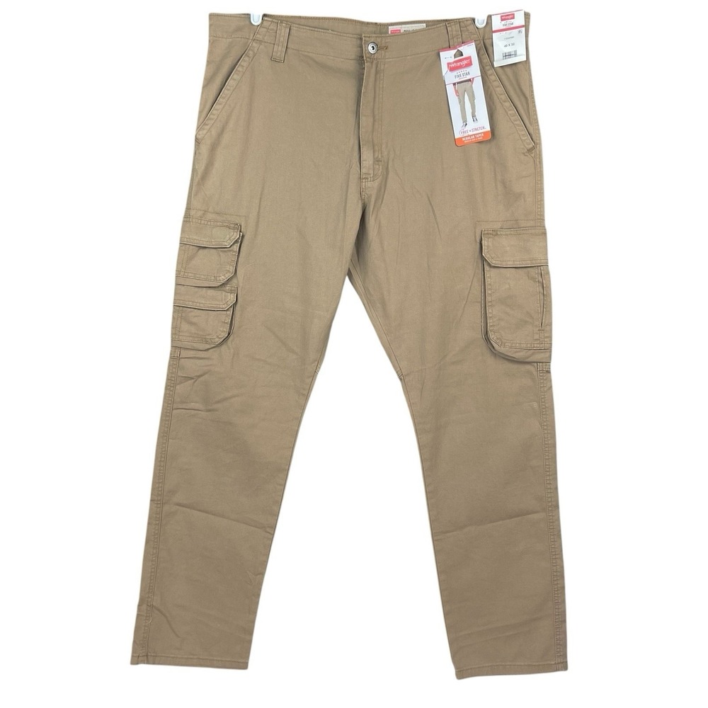 NWT Wrangler Men's Stretch Brown Cargo Pants Size 40x32 Regular Fit Tapered-Leg